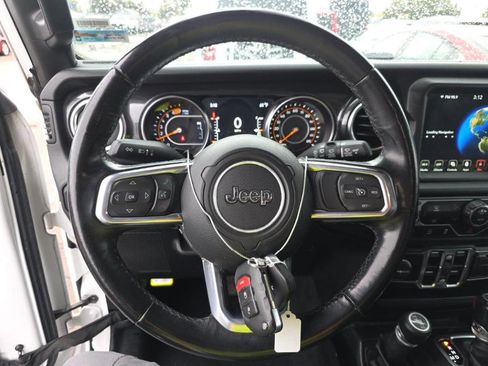 Used 2020 Jeep Wrangler Unlimited Sahara AWD/4WD image 11