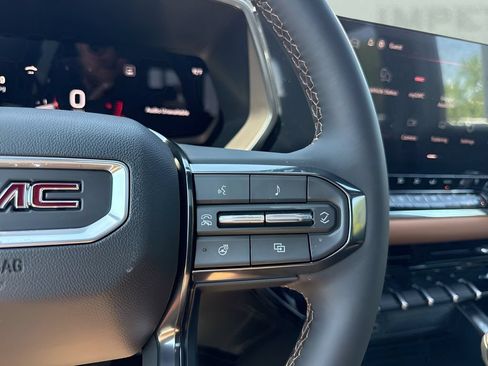 New 2026 GMC Canyon AT4 w/ Technology Plus Package AWD/4WD image 18