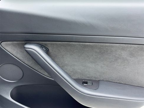 Used 2023 Tesla Model 3 Standard Range image 50