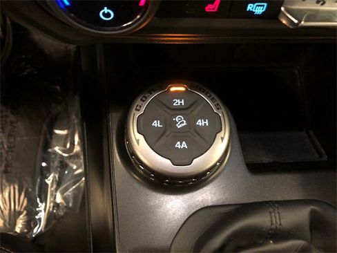 Used 2022 Ford Bronco Badlands image 22