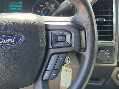 Used 2015 Ford F150 XLT w/ XTR Package AWD/4WD image 23