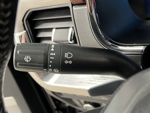 Used 2022 Ford F150 Lariat w/ Equipment Group 502A High image 29