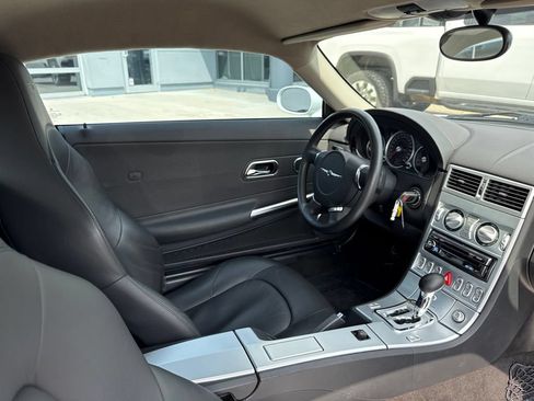 Used 2005 Chrysler Crossfire Limited RWD image 40