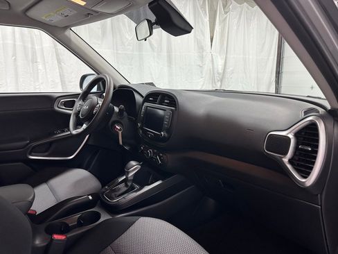 Used 2024 Kia Soul LX w/ Option Group 015 image 54