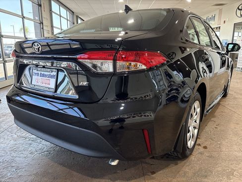 New 2026 Toyota Corolla LE image 2