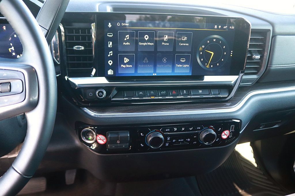 Used 2026 Chevrolet Silverado 1500 RST AWD/4WD image 19