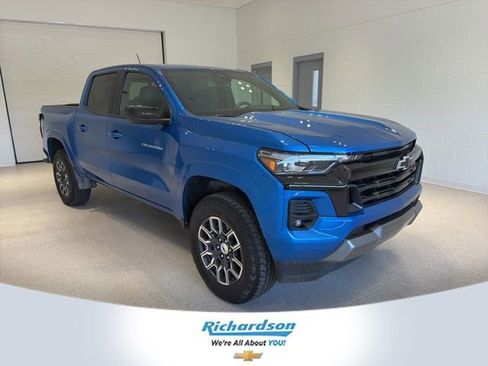 Certified 2023 Chevrolet Colorado Z71 w/ Z71 Convenience Package 2 AWD/4WD image 1