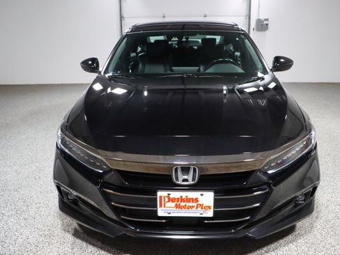 Used 2022 Honda Accord Sport image 4