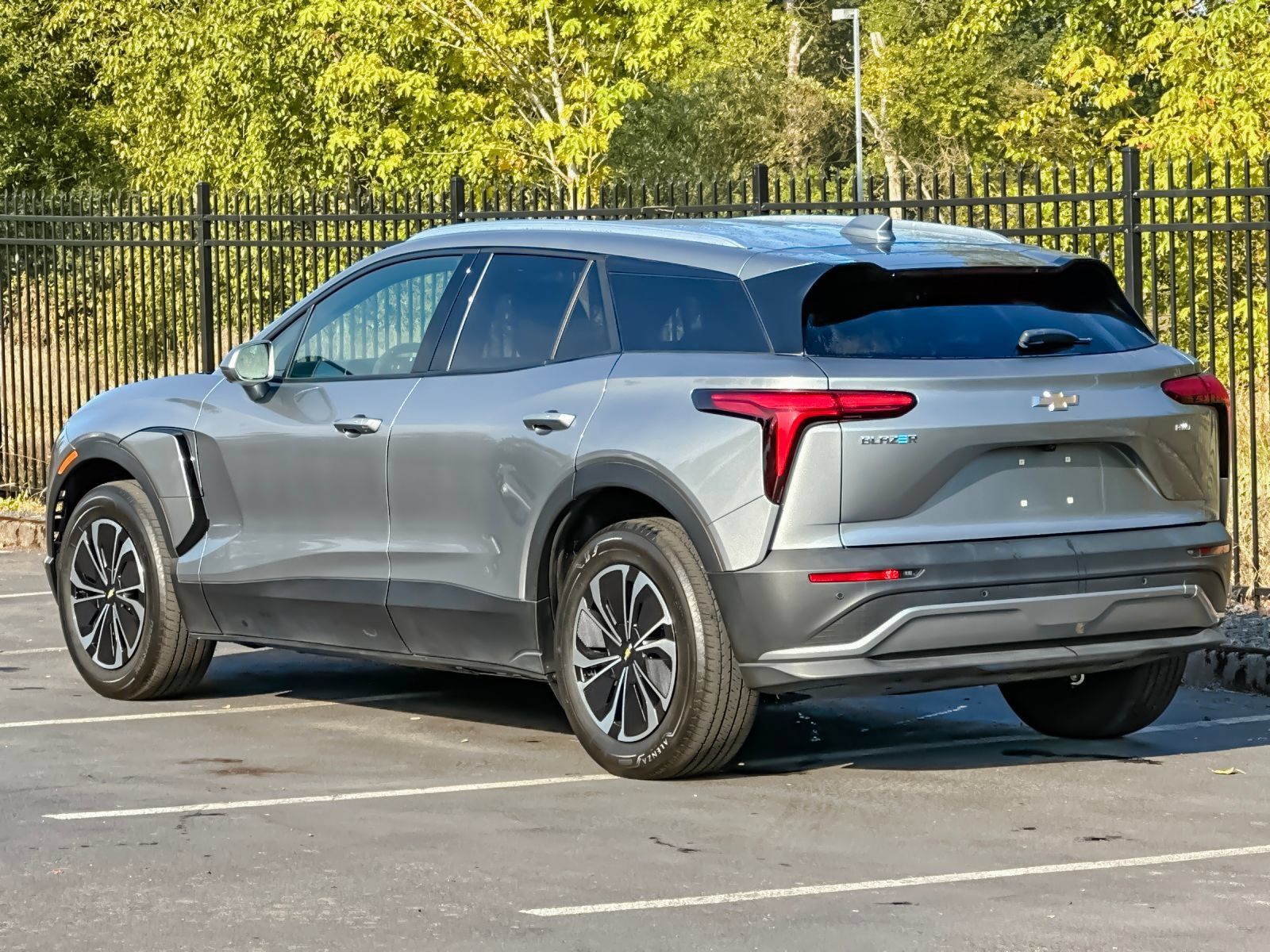 Used 2024 Chevrolet Blazer EV LT AWD/4WD image 5