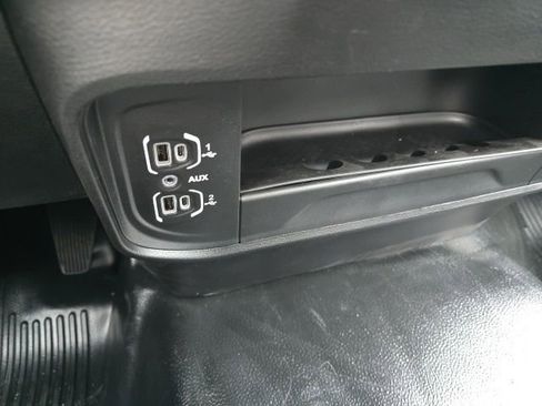 New 2026 RAM 3500 Tradesman AWD/4WD image 18