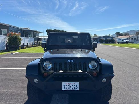 Used 2009 Jeep Wrangler Sahara image 6