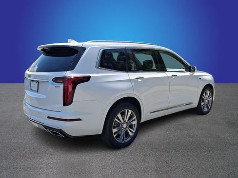 Certified 2024 Cadillac XT6 Premium Luxury w/ LPO, Floor Liner Package AWD/4WD image 5
