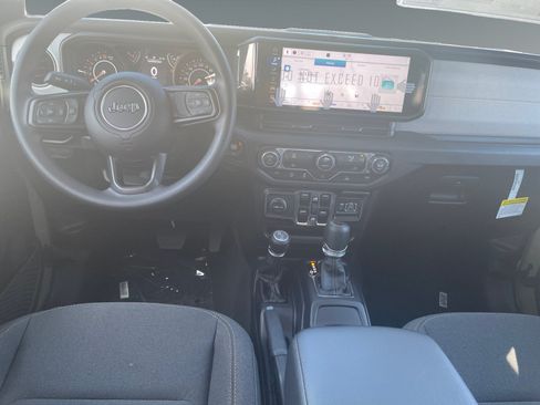 New 2026 Jeep Gladiator Sport AWD/4WD image 10