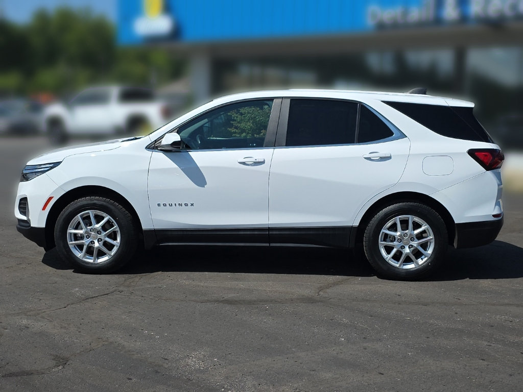 Used 2024 Chevrolet Equinox LT AWD/4WD image 11