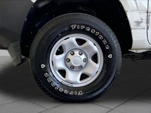 Used 2022 Toyota Tacoma SR RWD image 11