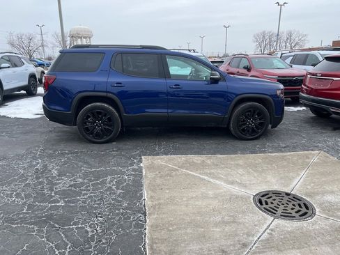 Certified 2023 GMC Acadia SLE w/ Driver Convenience Package image 1