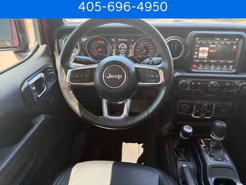 Used 2022 Jeep Wrangler Unlimited Sahara AWD/4WD image 20