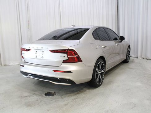 Used 2024 Volvo S60 B5 Plus w/ Climate Package AWD/4WD image 25