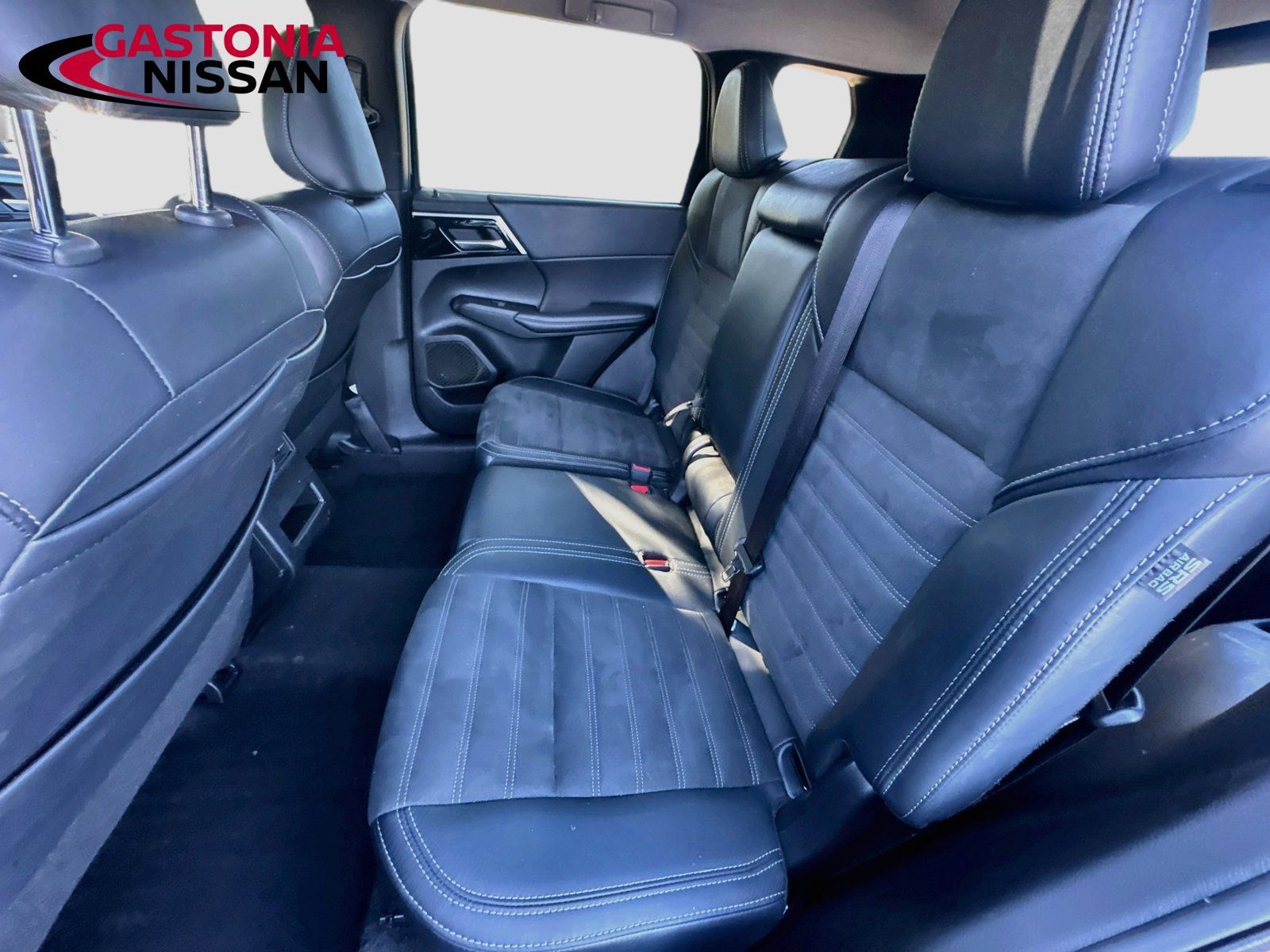 Used 2024 Mitsubishi Outlander SE AWD/4WD image 33