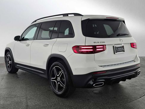 Certified 2025 Mercedes-Benz GLB 250 image 6