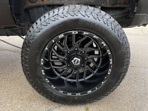 Used 2017 Chevrolet Silverado 2500 High Country w/ Duramax Plus Package image 12