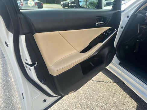 Used 2016 Lexus IS 300 AWD w/ Premium Package image 24
