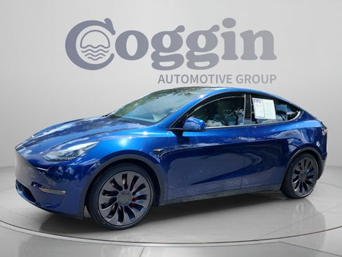 Used 2024 Tesla Model Y Performance AWD/4WD image 2