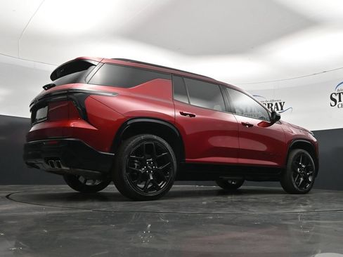 Used 2024 Chevrolet Traverse RS w/ LPO, Floor Liner Package FWD image 32