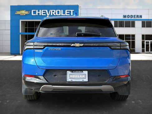 Used 2024 Chevrolet Equinox EV LT w/ LPO, Active Package image 4