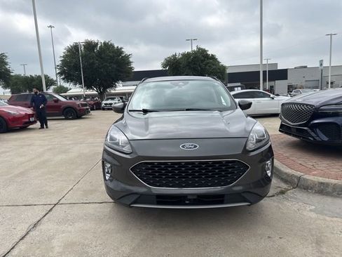 Used 2020 Ford Escape SEL FWD image 9