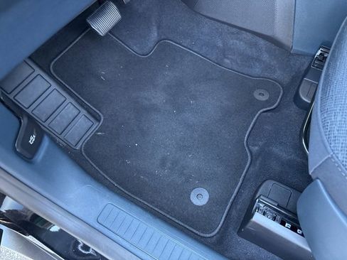 New 2025 Ford Maverick XL image 11