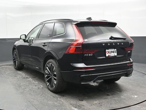 New 2026 Volvo XC60 B5 Ultra w/ Protection Package Premier image 8