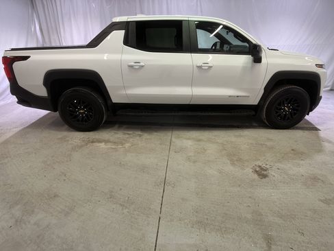 Used 2024 Chevrolet Silverado EV W/T image 12