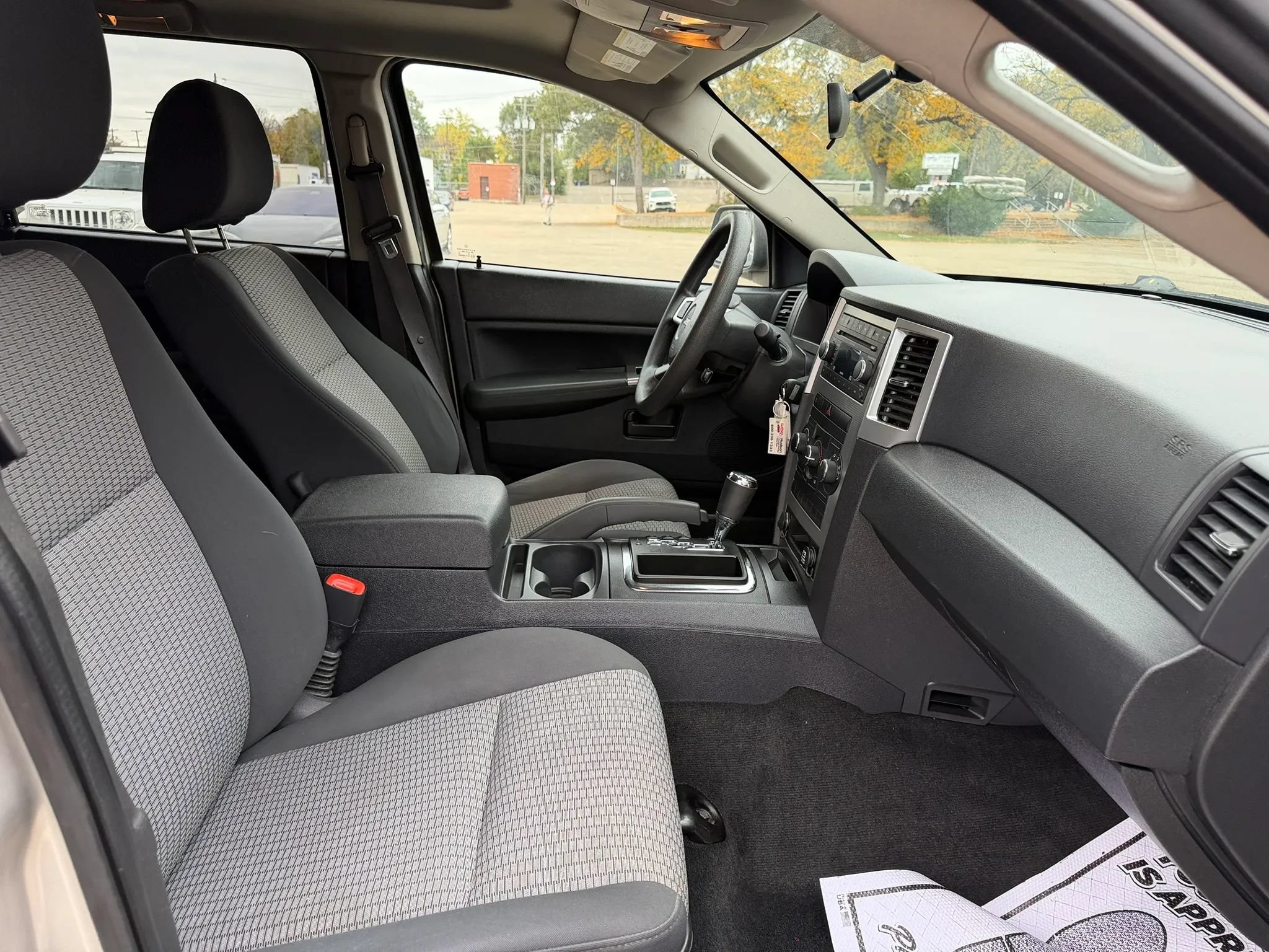 Used 2008 Jeep Grand Cherokee Laredo w/ Sun/Sound Group AWD/4WD image 19