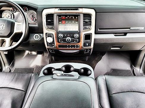 Used 2014 RAM 1500 Laramie w/ Convenience Group AWD/4WD image 14
