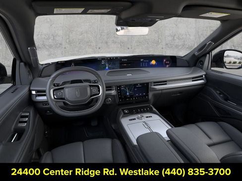 New 2026 Lincoln Navigator Reserve w/ Jet Appearance Package AWD/4WD image 9