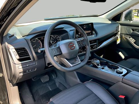 New 2026 Nissan Rogue SV AWD/4WD image 8