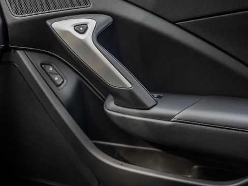 Used 2016 Chevrolet Corvette Stingray image 14