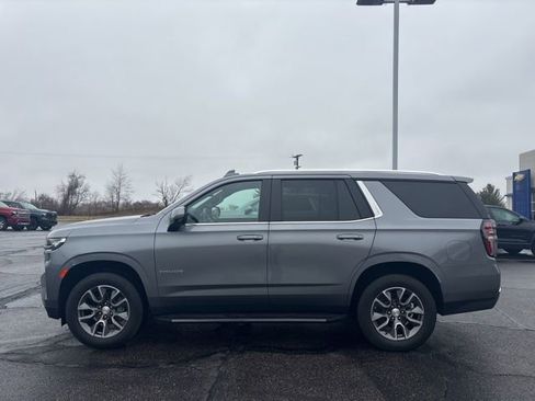 Used 2021 Chevrolet Tahoe LT w/ LT Signature Package image 6