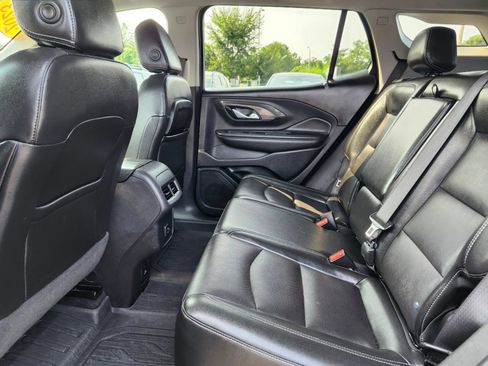 Used 2023 GMC Terrain SLT w/ LPO, Floor Liner Package AWD/4WD image 15