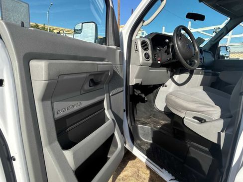 Used 2013 Ford E-150 and Econoline 150 w/ PWR Group image 30
