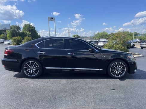Used 2014 Lexus LS 460 w/ F Sport Package RWD image 4