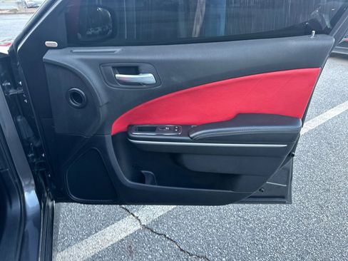 Used 2019 Dodge Charger R/T image 14