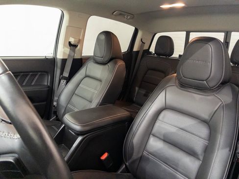 Used 2021 GMC Canyon Denali image 13