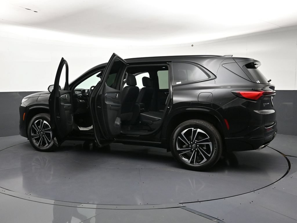 Used 2026 Buick Enclave Sport Touring w/ Power Package AWD/4WD image 35