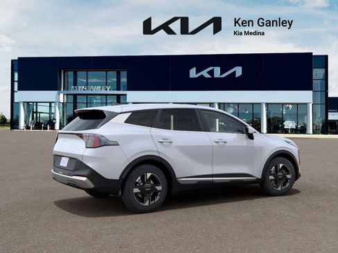 New 2026 Kia Sportage LX w/ LX Convenience Package FWD image 6