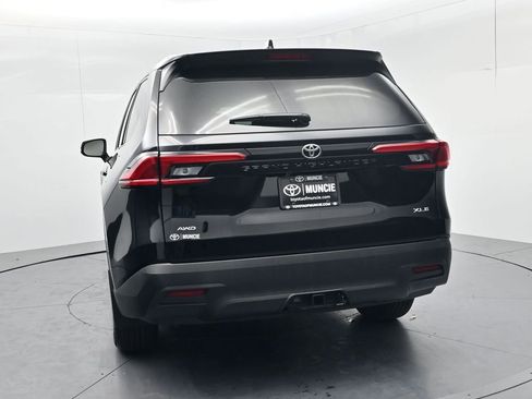 Used 2024 Toyota Grand Highlander AWD image 6