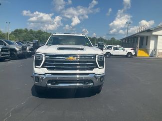 Used 2026 Chevrolet Silverado 2500 LTZ w/ LTZ Premium Package AWD/4WD video 2