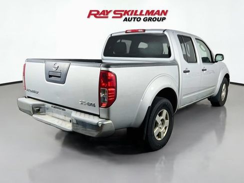 Used 2008 Nissan Frontier SE w/ SE Value Truck Pkg AWD/4WD image 7