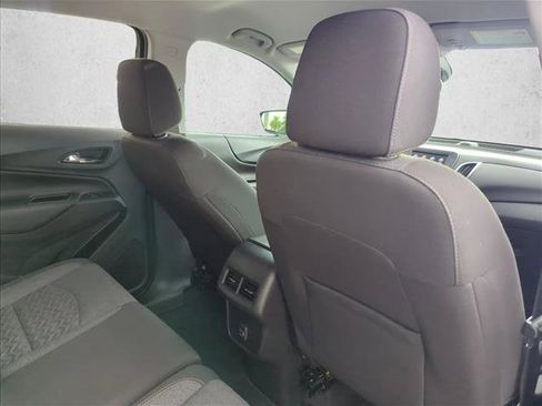 Used 2022 Chevrolet Equinox LT FWD image 17